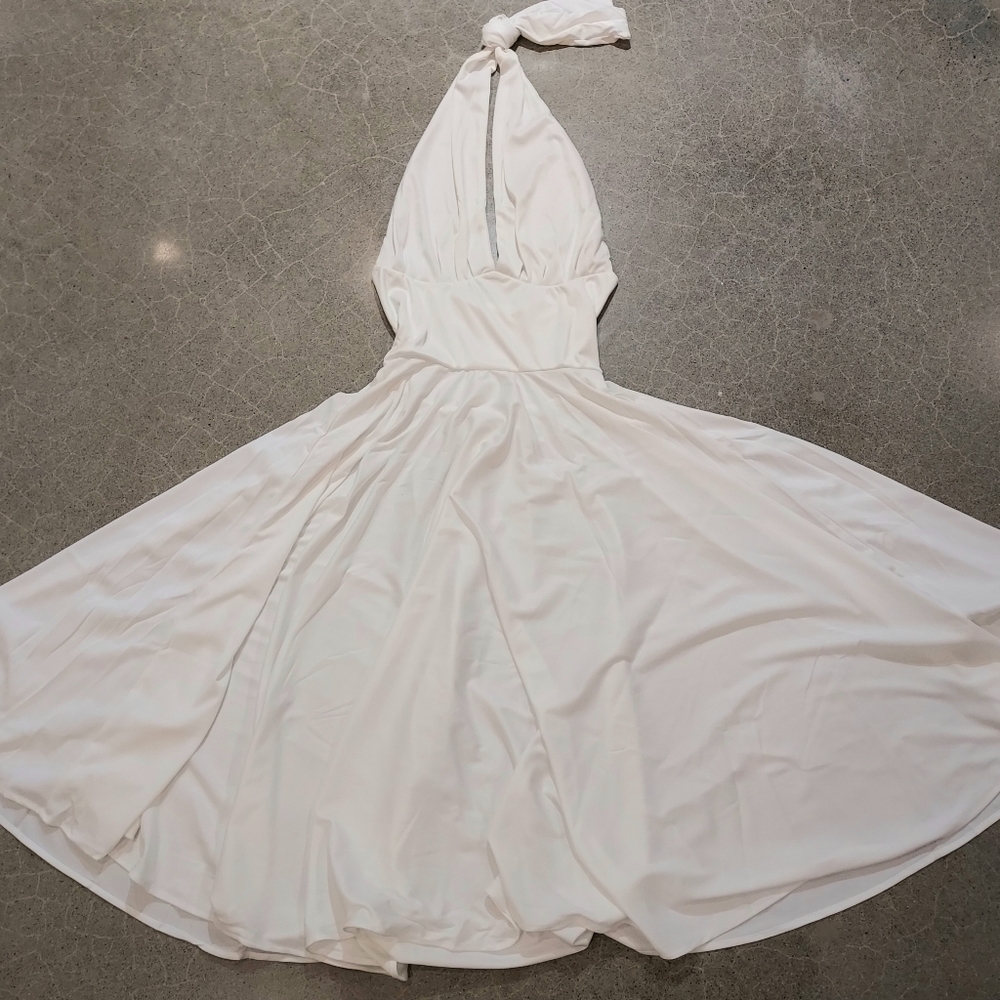 *SHIPS SAME/NEXT DAY!* Marilyn Monroe Women's Costume - Large & XLarge Available - Picture 2 of 3